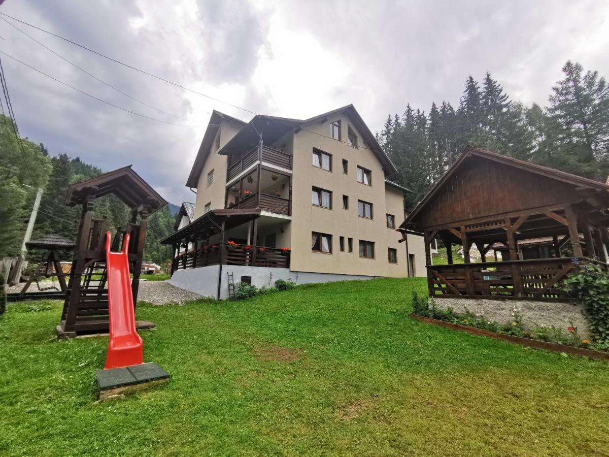 Cabana Cascada Cailor Hotel บอร์ชา ภายนอก รูปภาพ