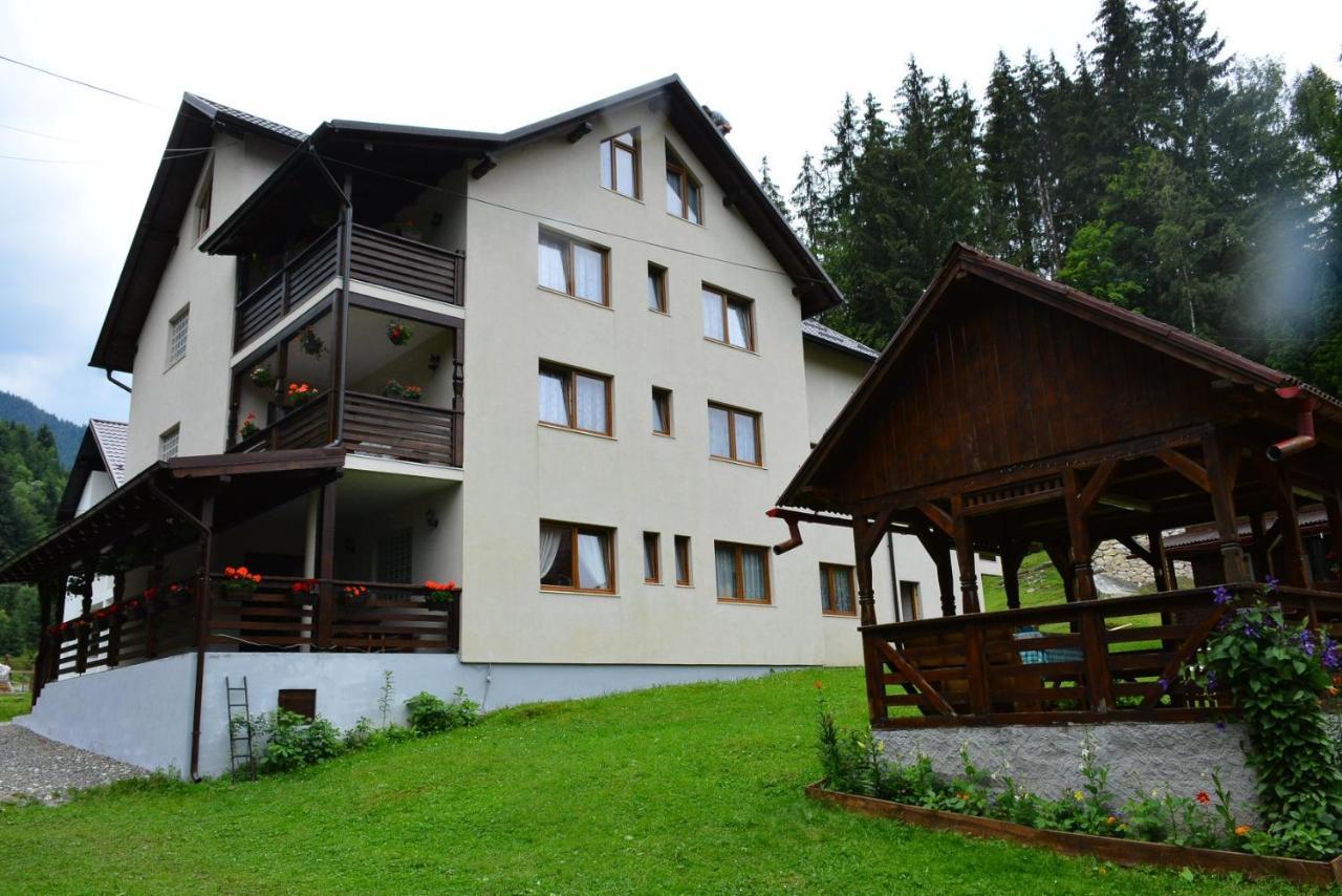 Cabana Cascada Cailor Hotel บอร์ชา ภายนอก รูปภาพ
